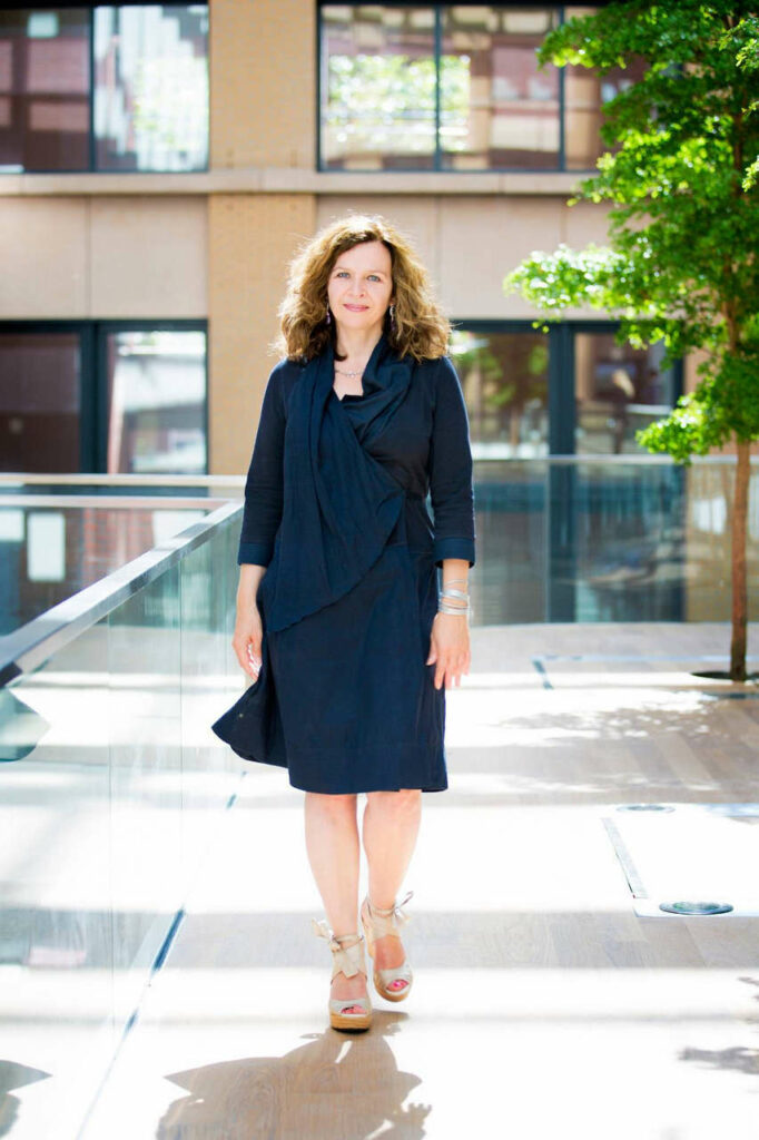 Edith Schippers Feet (4 photos)