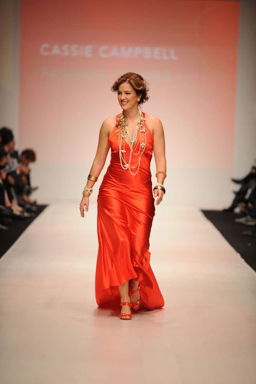 Cassie Campbell Feet