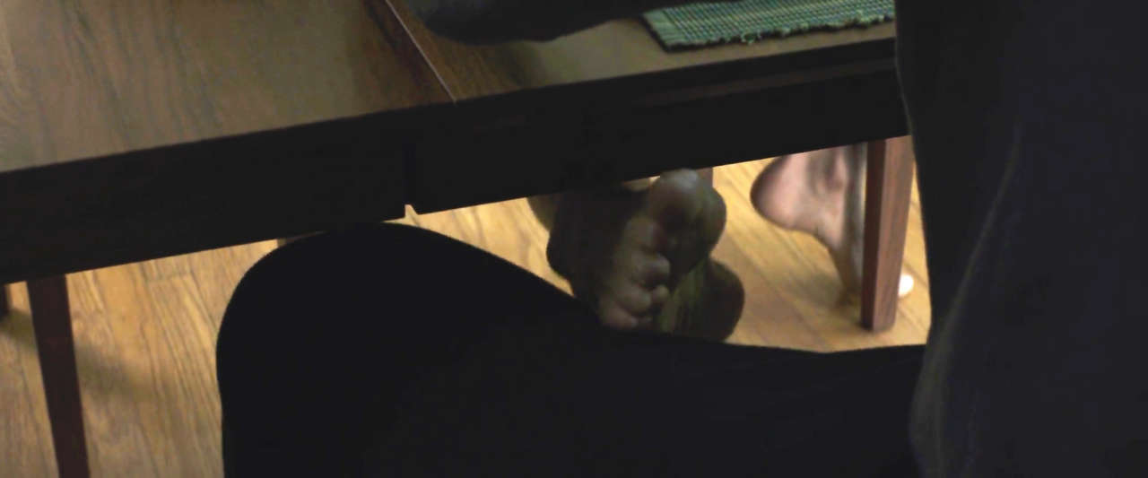 Elise Robertson Feet