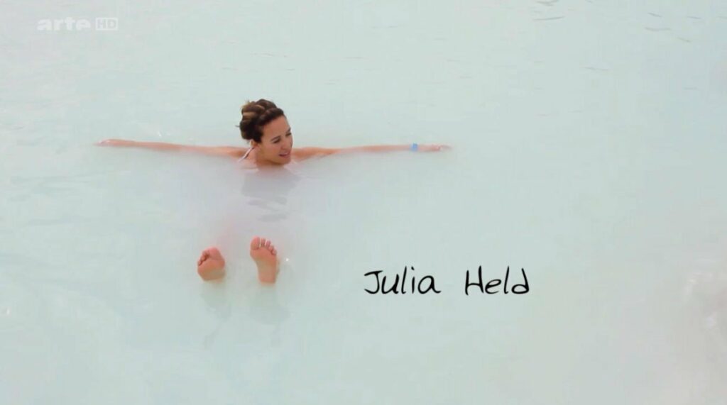 Julia Held Feet (6 photos)