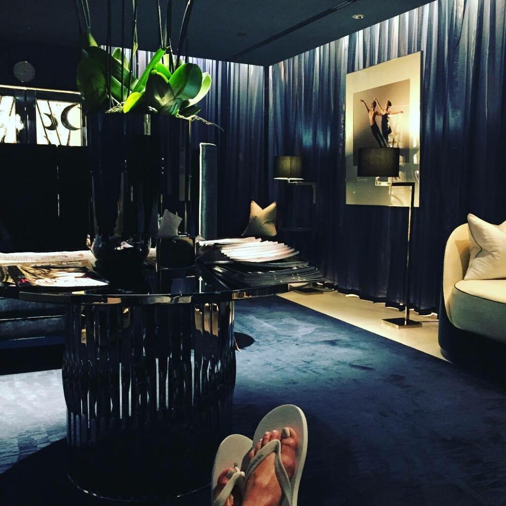 Annie Cooper Feet (15 photos)