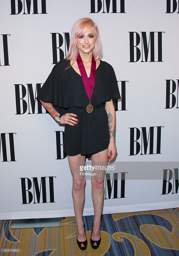 Carah Faye Charnow Feet