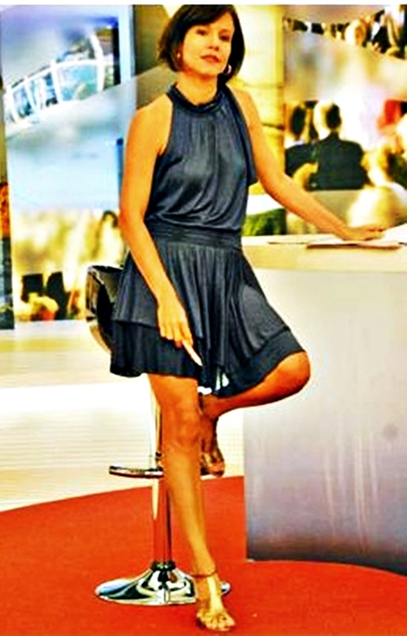 Lorena Calabria Feet