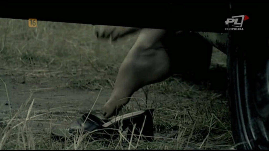 Beata Kozikowska Feet (3 photos)