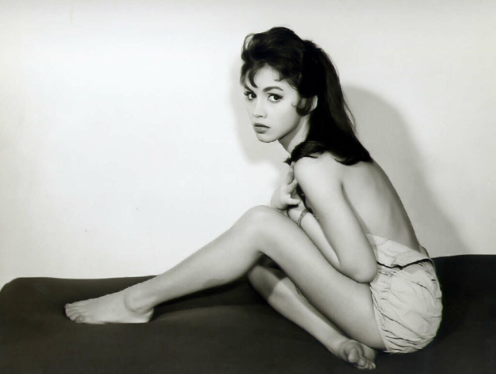 Jackie Lane Feet (3 photos)
