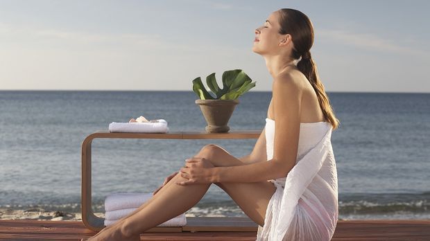 Anke Neuzerling Feet