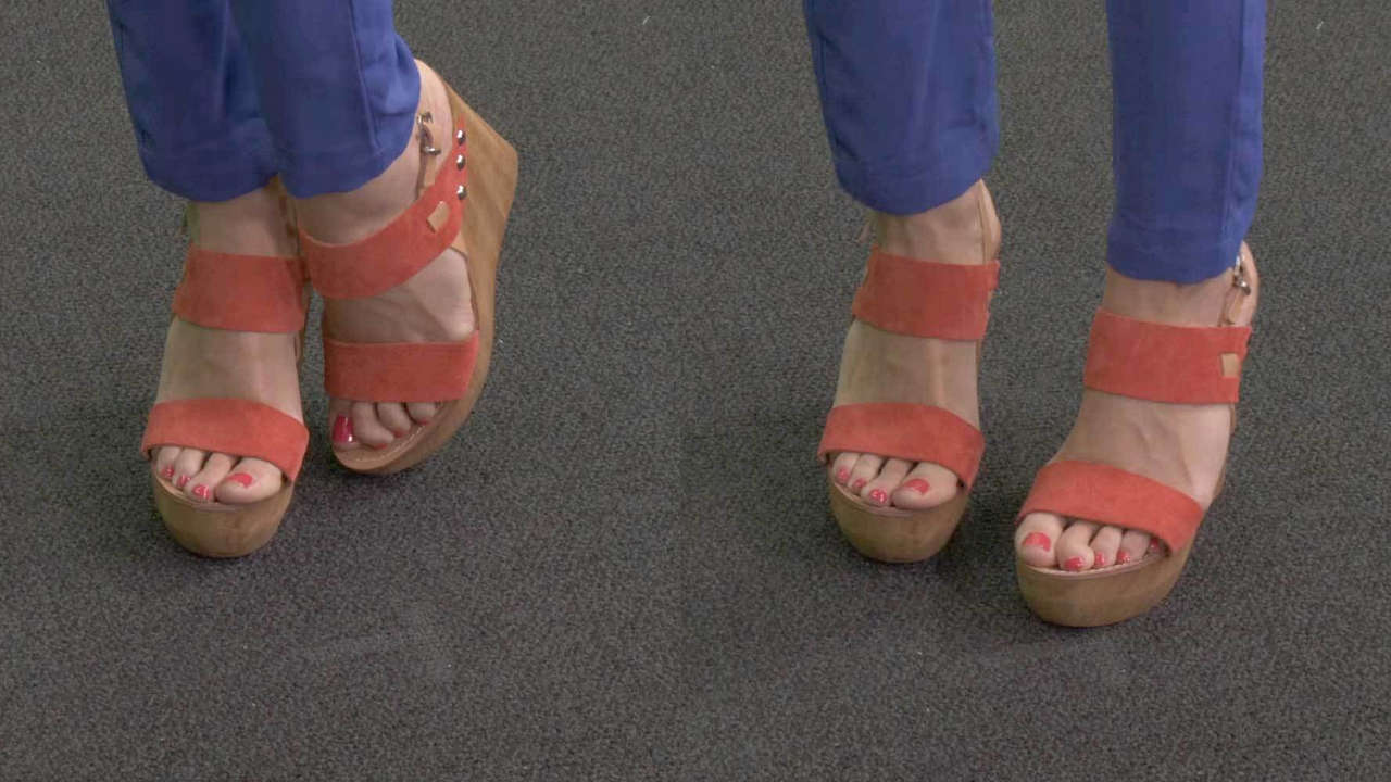 Valentine Bureau Feet