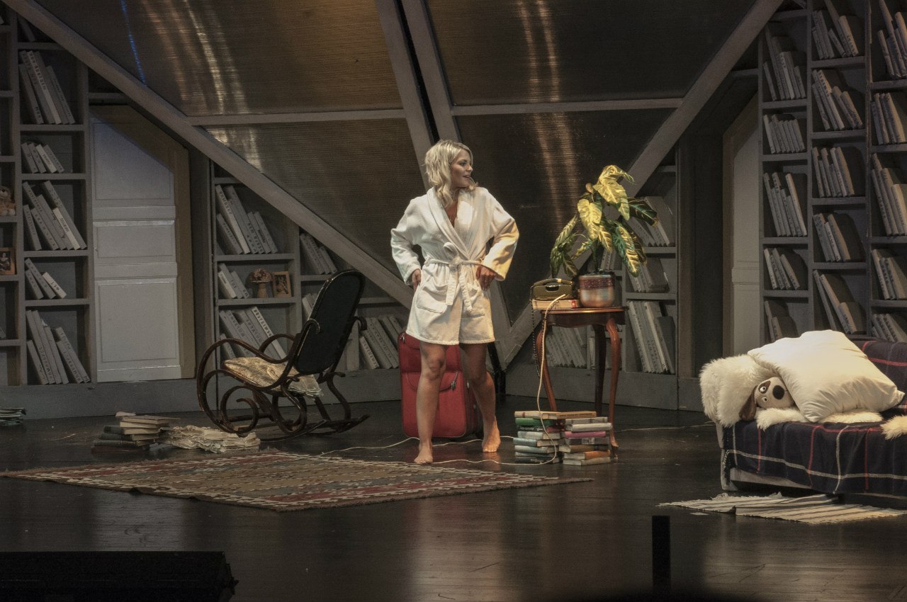 Elena Kuprashevich Feet