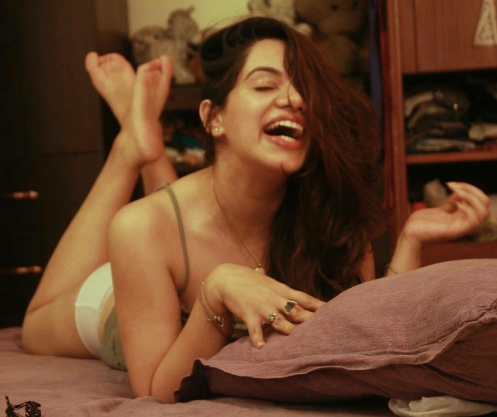 Nidhi Singh Feet (25 photos)
