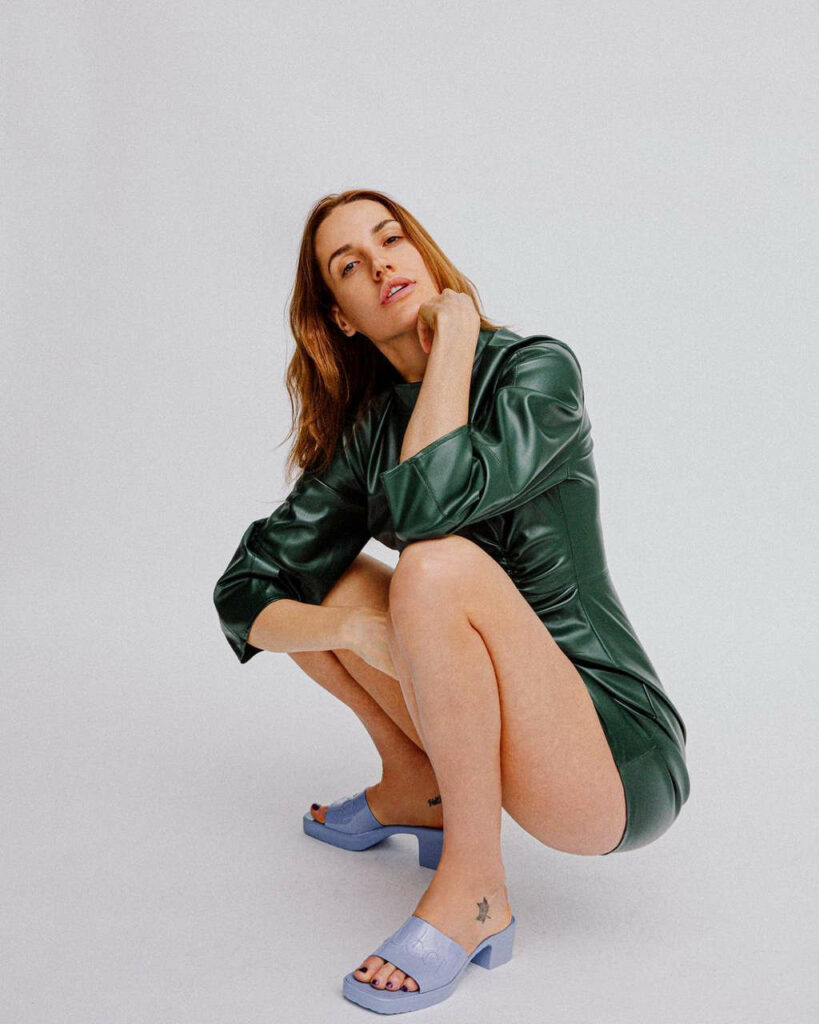 Cait Alexander Feet (18 photos)