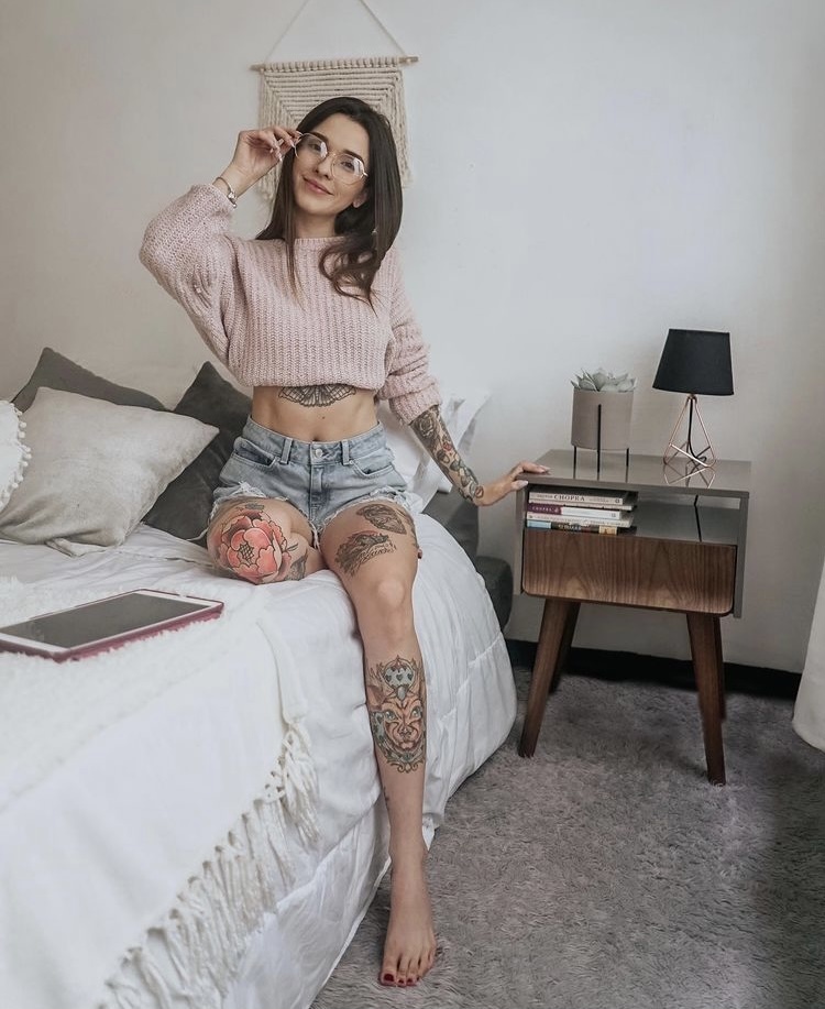 Jana De Oliveira Feet