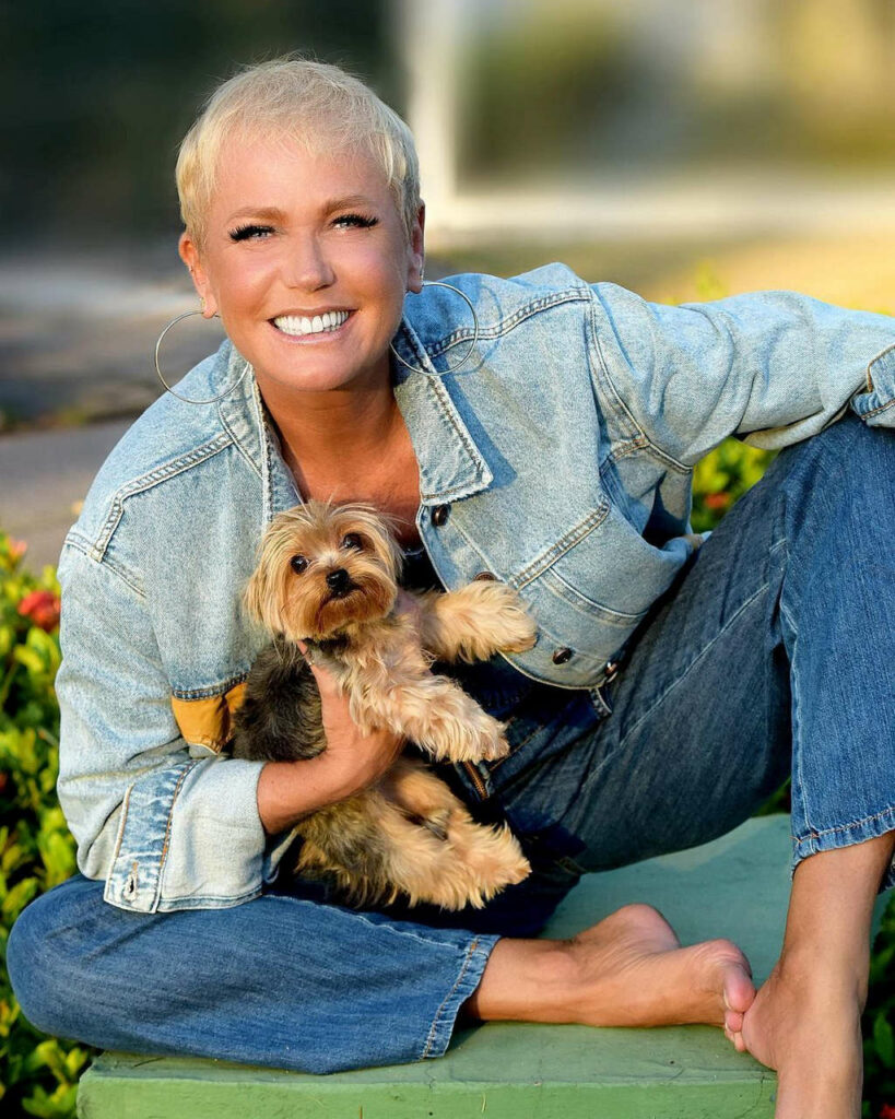 Xuxa Feet (6 photos)