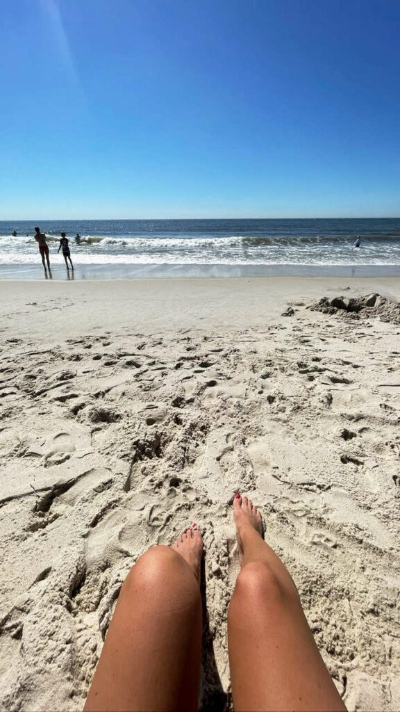 Jessica Cunnington Feet (5 pictures)