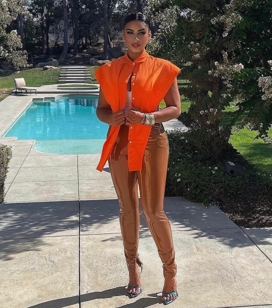 Laura Govan Feet (6 pictures)