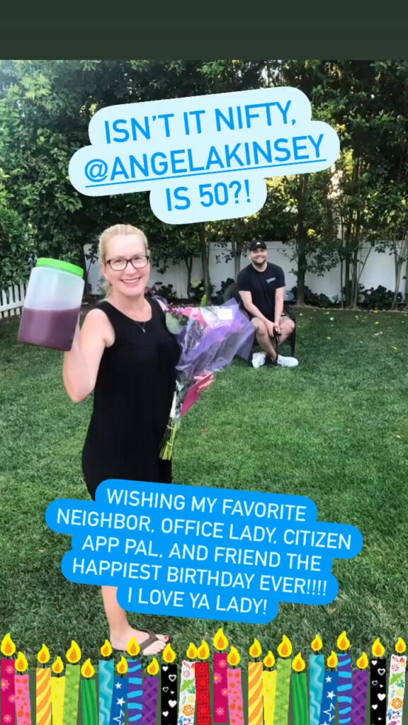 Angela Kinsey Feet (5 images)