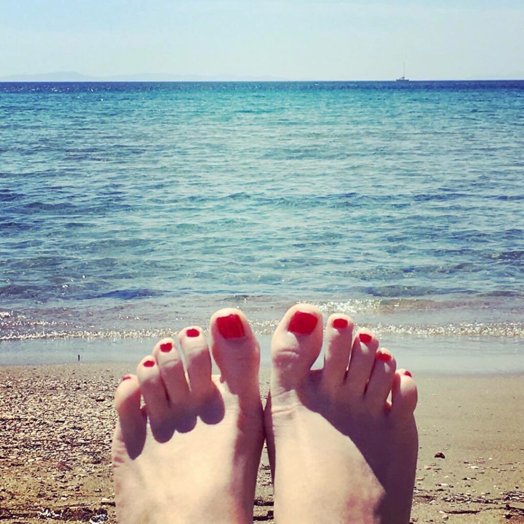 Artemis Grympla Feet (7 photos)