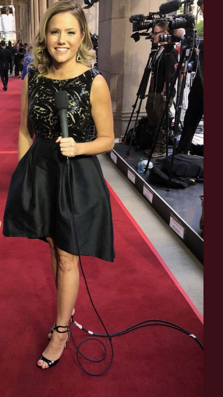 Jaymee Sire Feet