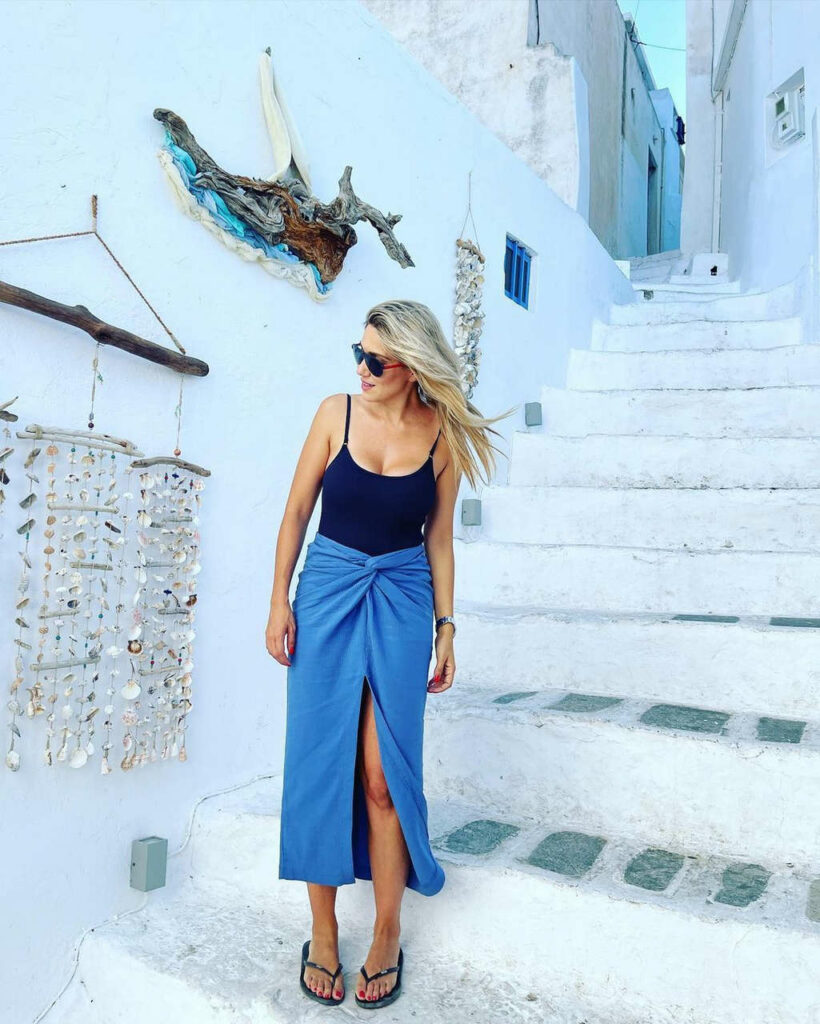 Elena Papavasileiou Feet (6 images)