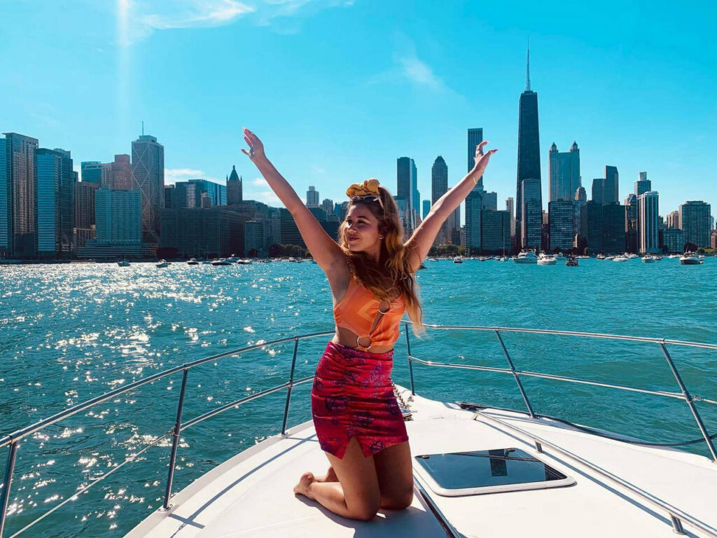 Haley Reinhart Feet (4 photos)
