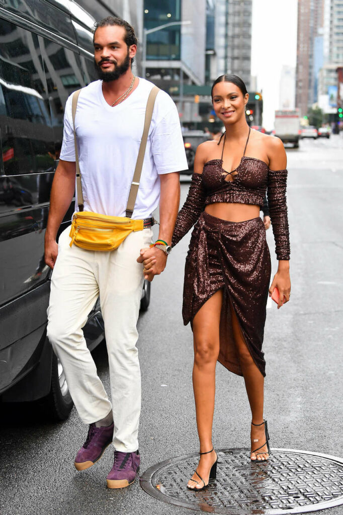 Lais Ribeiro Feet (3 photos)