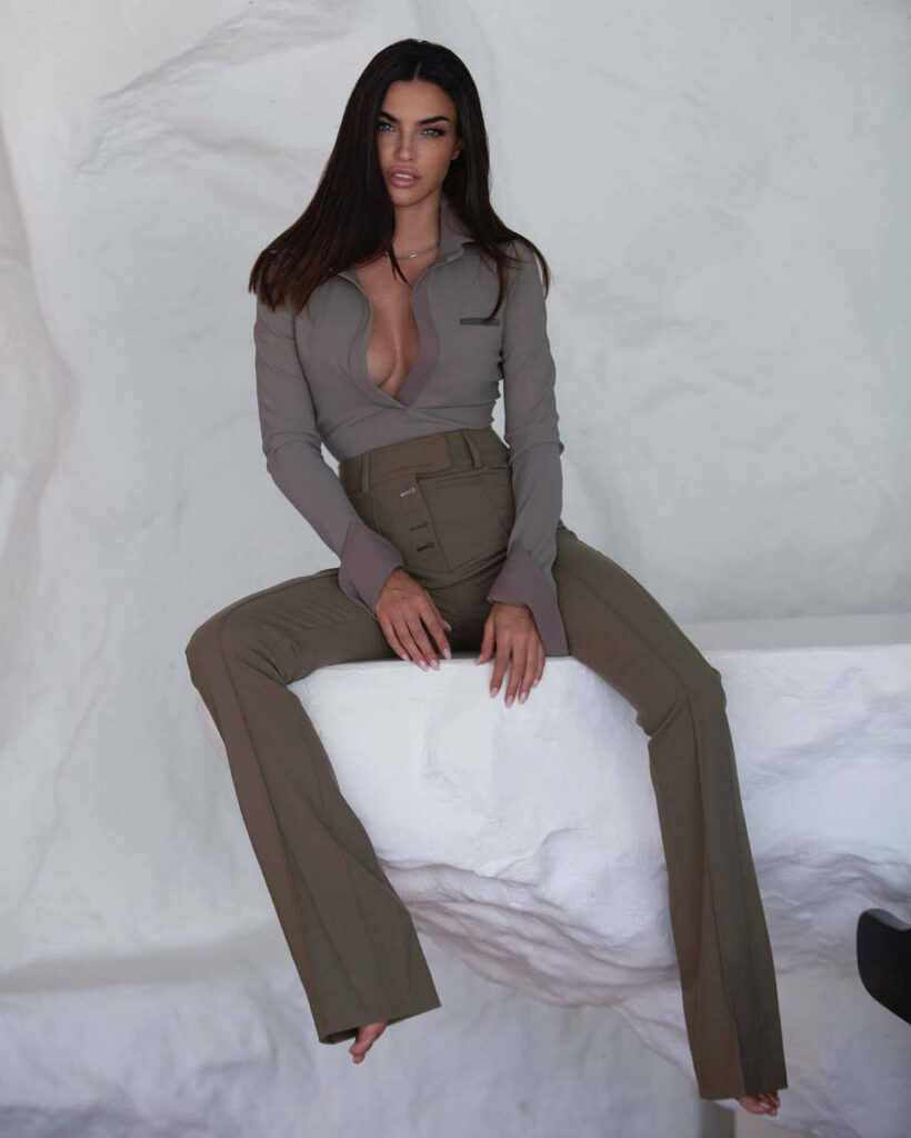 Nicole Mazzocato Feet (5 pictures)