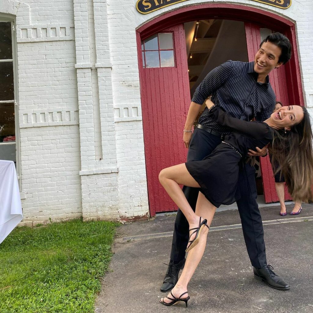 Veronica Merrell Feet (2 photos)