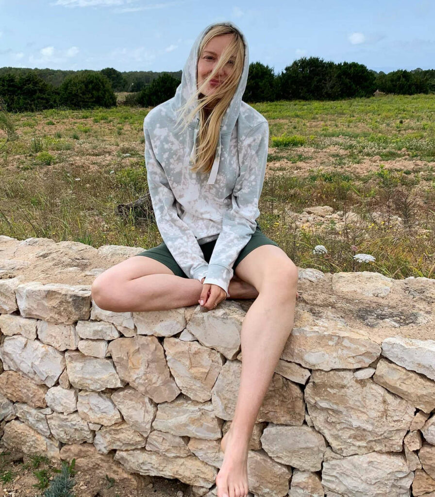 Renata Zanchi Feet (7 photos)