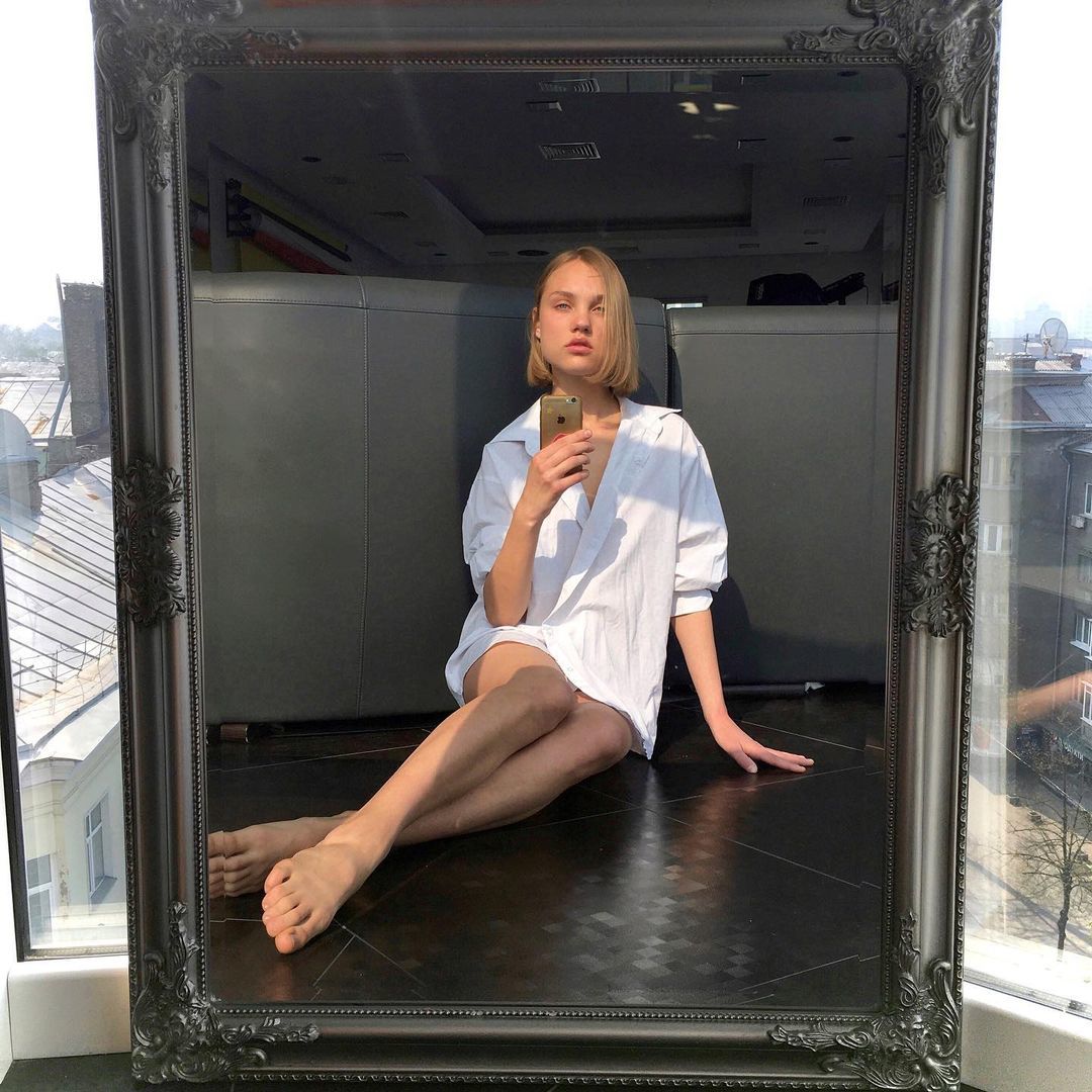 Hannah Ray Feet