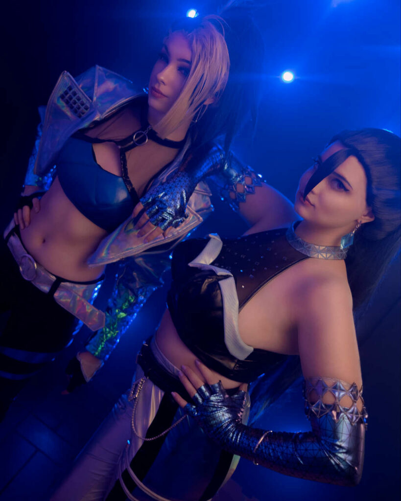 Kda All Out Kaisa Minako Cosplay And Akali Kuro M Cosplay From League Of Legends