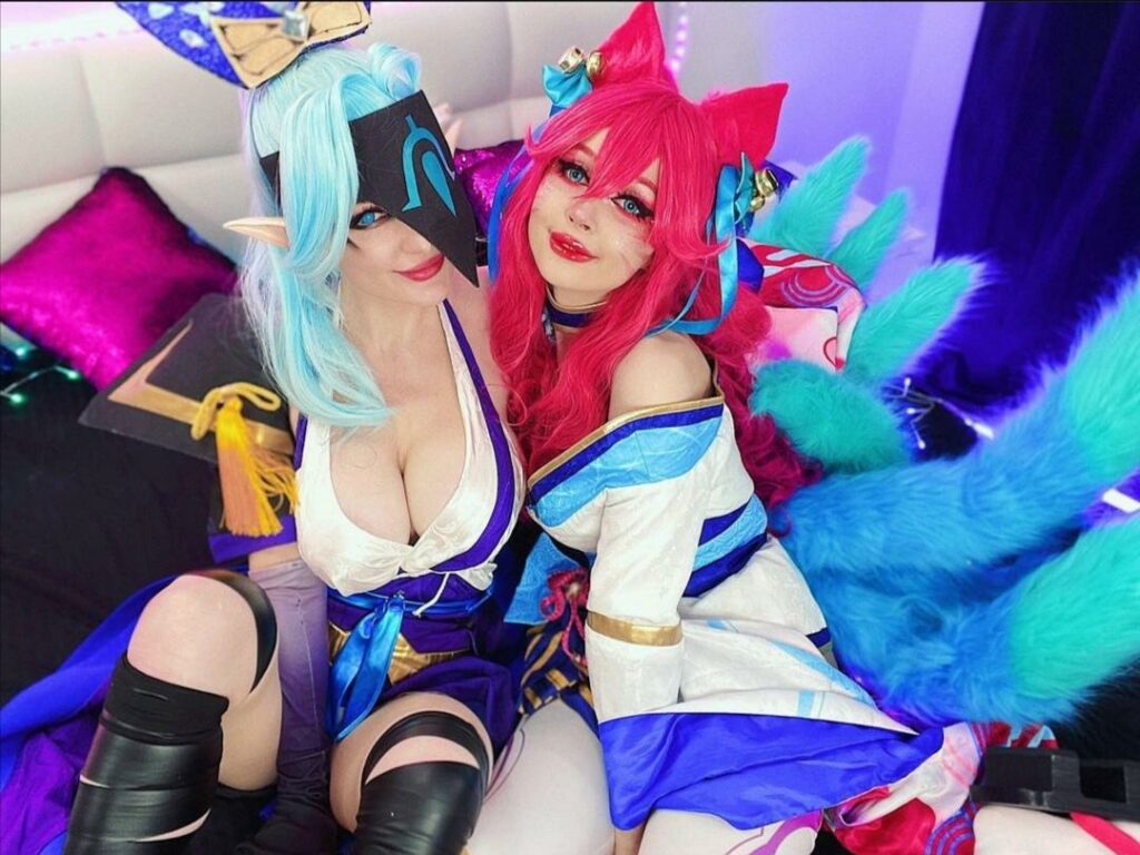 Ahri And Vayne From League Of Legends By Purple Bitch And Amber Hallibell