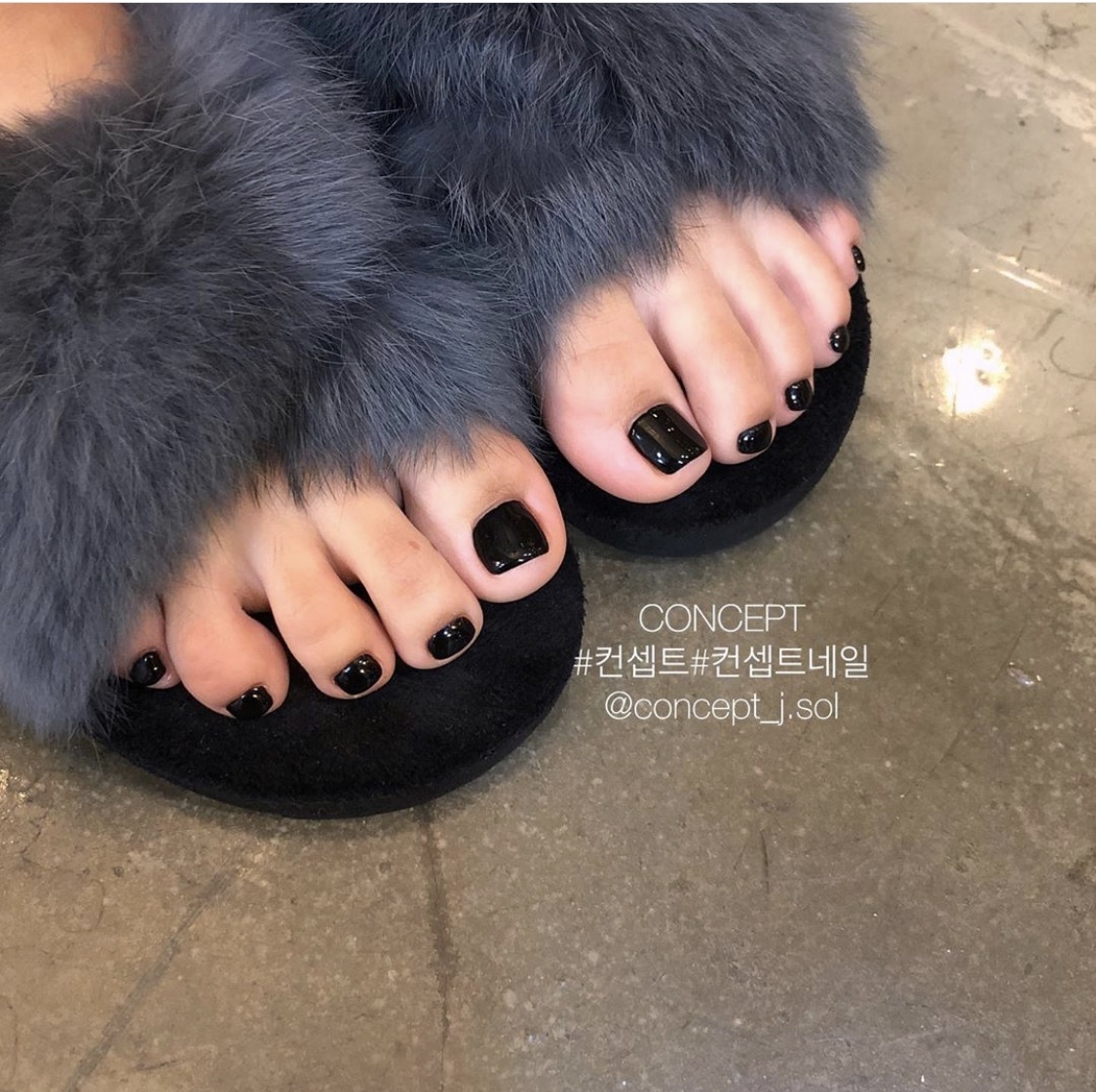 So Yeon Jeon Feet