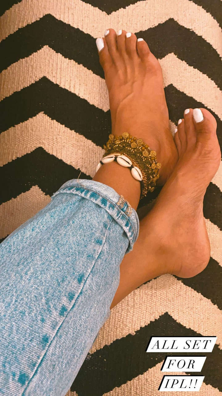 Additi Gupta Feet