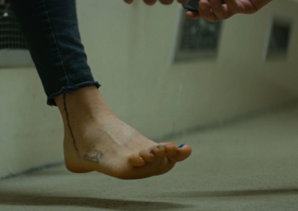 Jessie Buckley Feet
