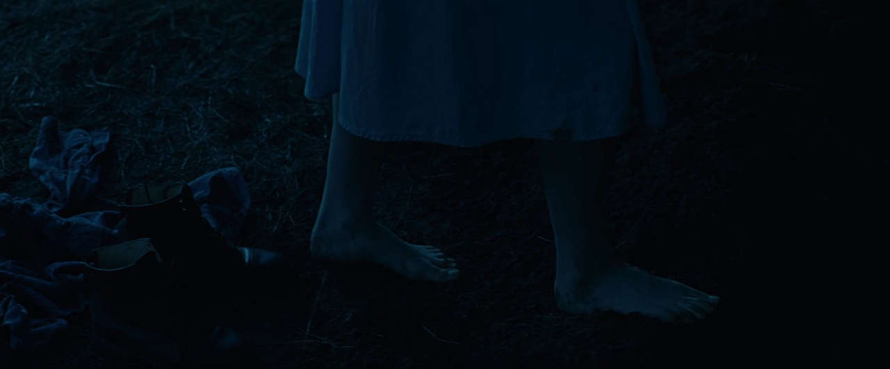 Jessie Buckley Feet