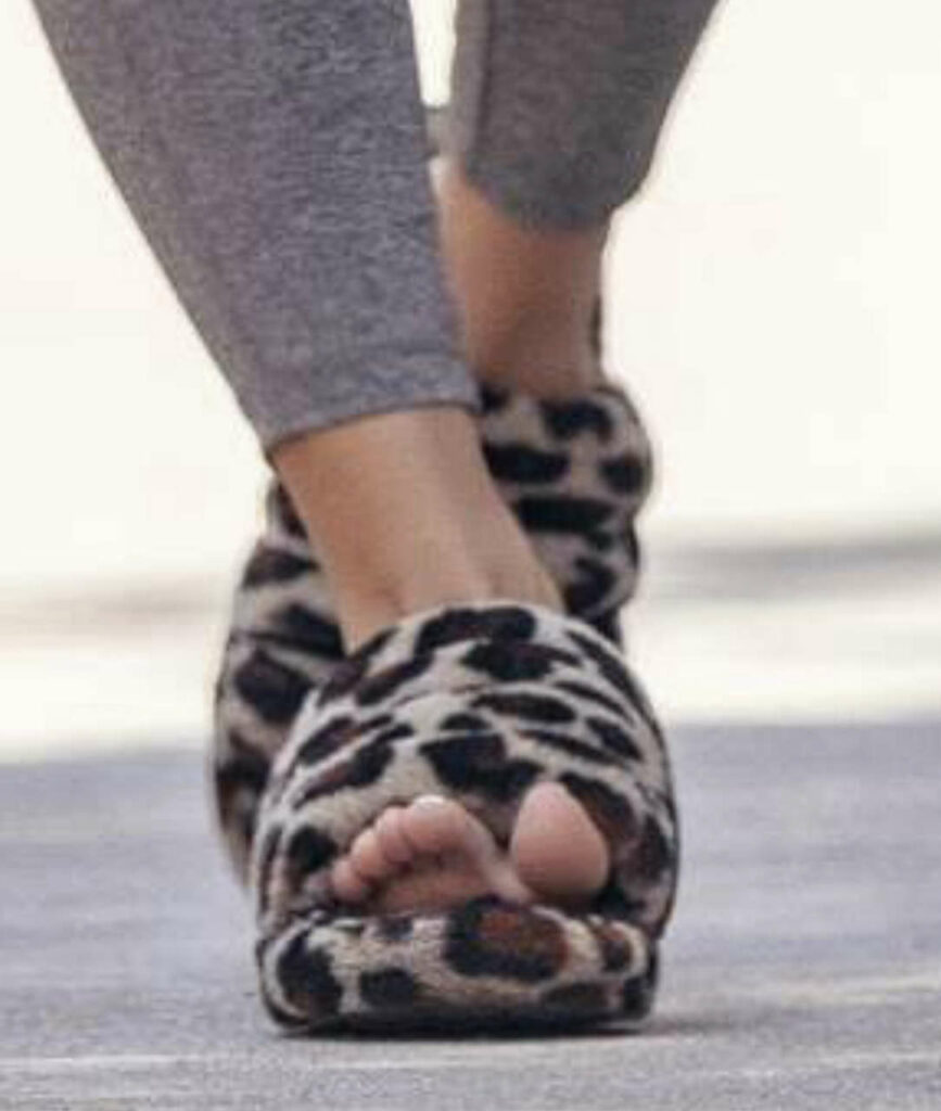 Sommer Ray Feet (8 photos)