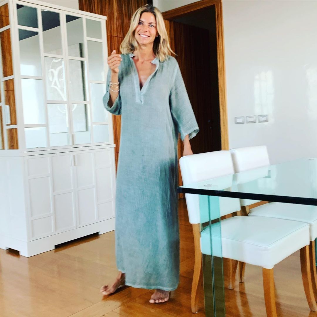 Martina Colombari Feet