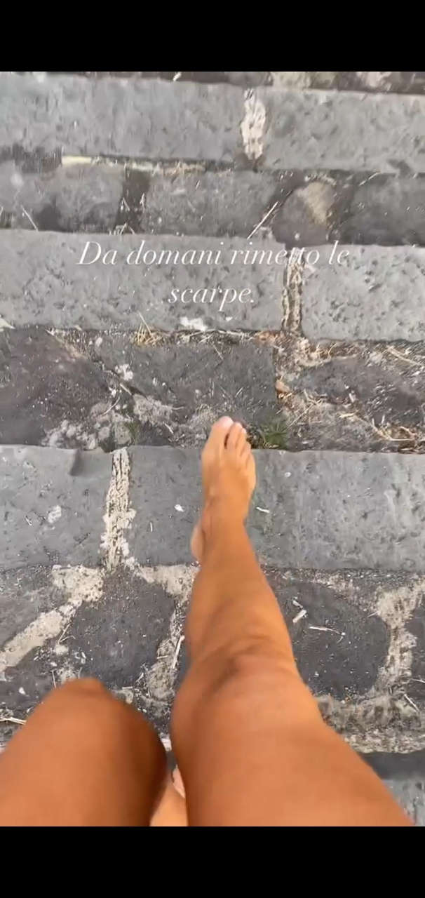 Marina La Rosa Feet