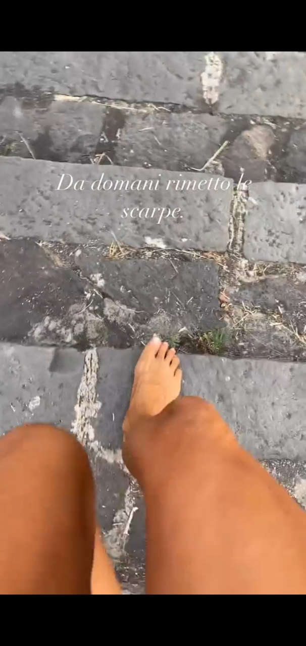 Marina La Rosa Feet