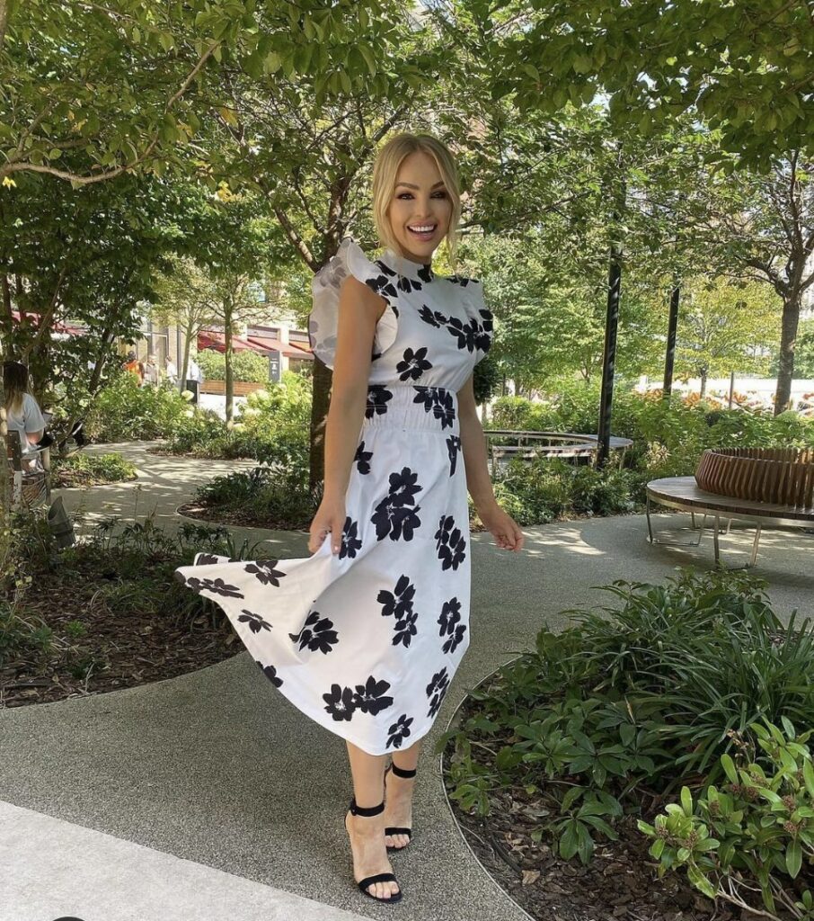 Katie Piper Feet (2 images)