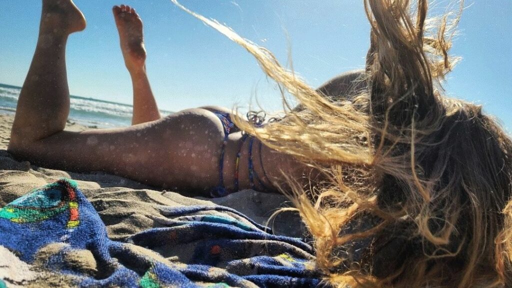 Kate Quigley Feet (3 photos)