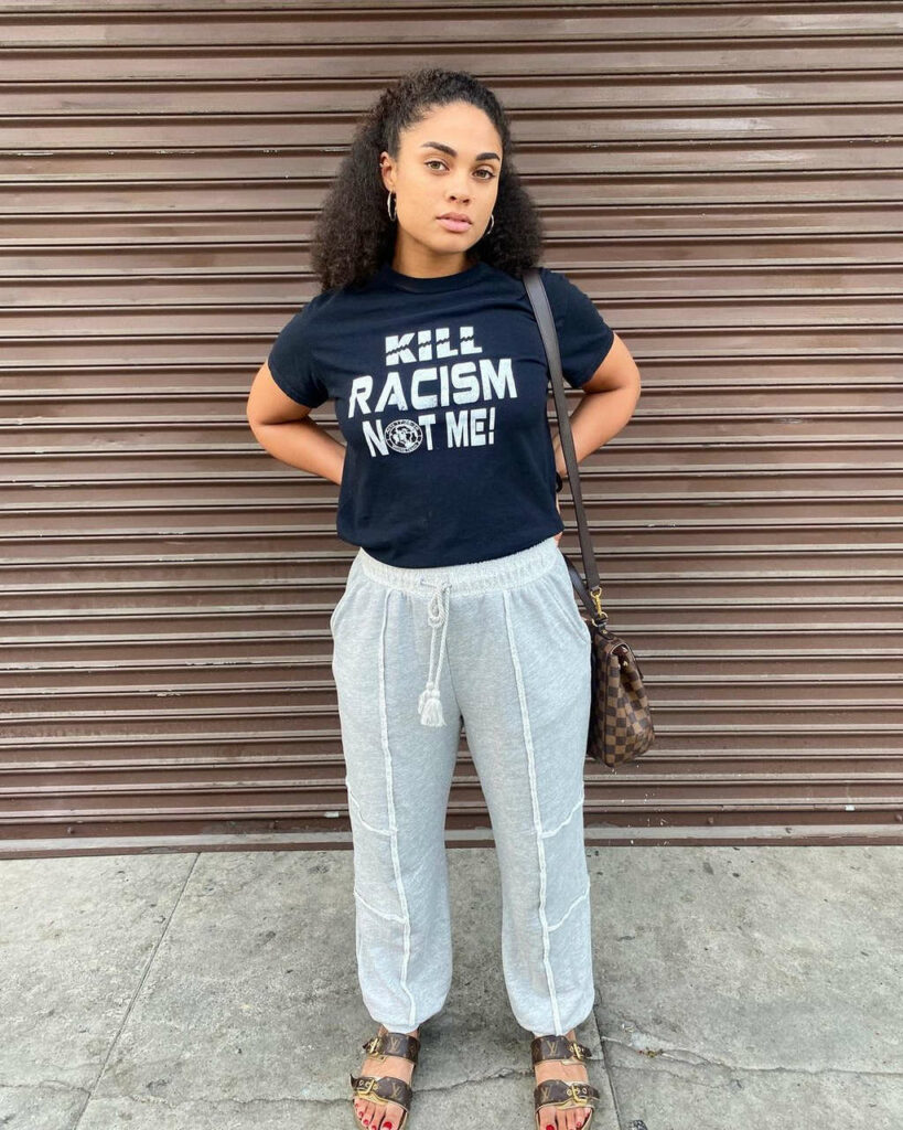 Ravyn Collier Feet (2 photos)