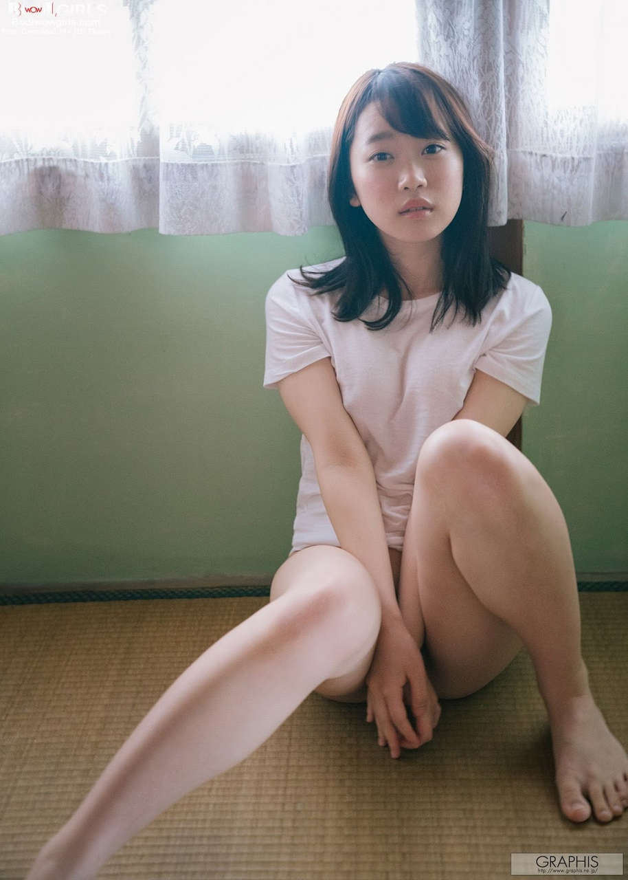 Yura Kano Feet