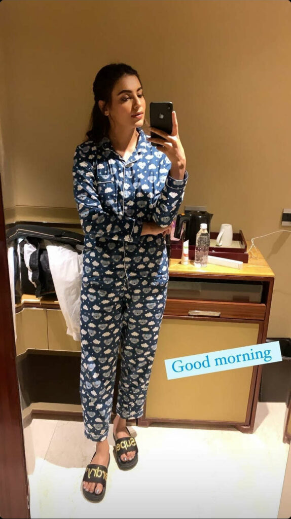 Ginni Kapoor Feet