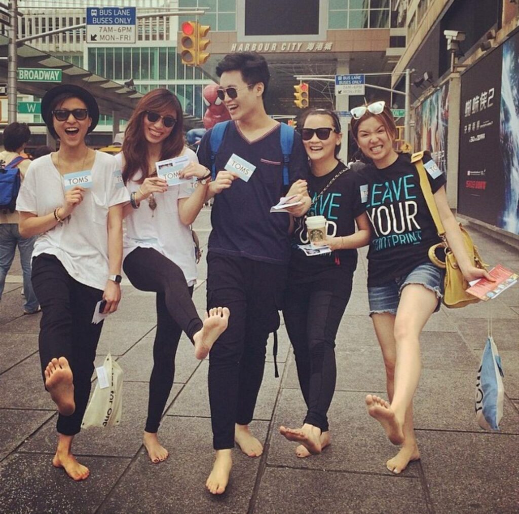 Phoebe Miu Feet (17 pictures)