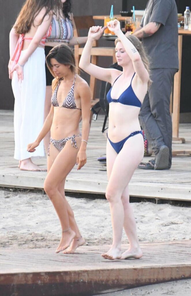 Yasemin Allen Feet