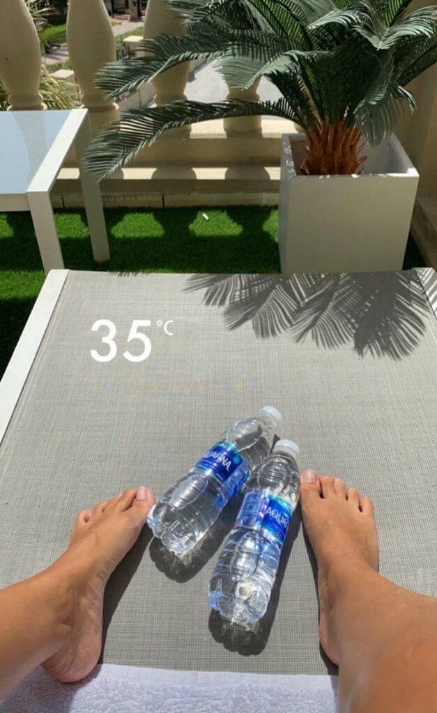 Fidji Ruiz Feet