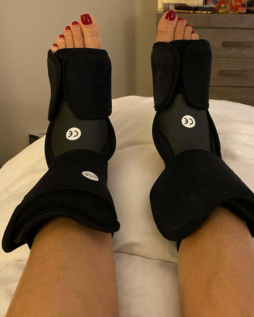 Richa Moorjani Feet