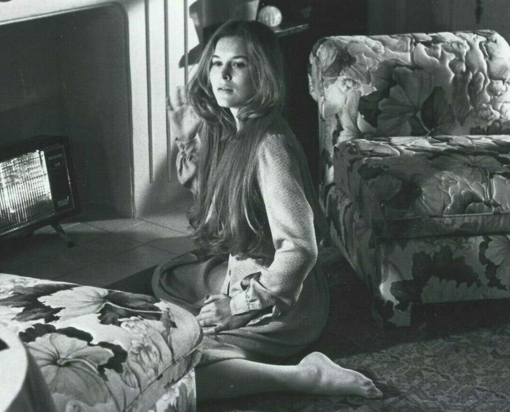 Alice Krige Feet
