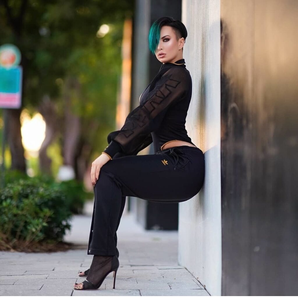 Zahra Elise Feet