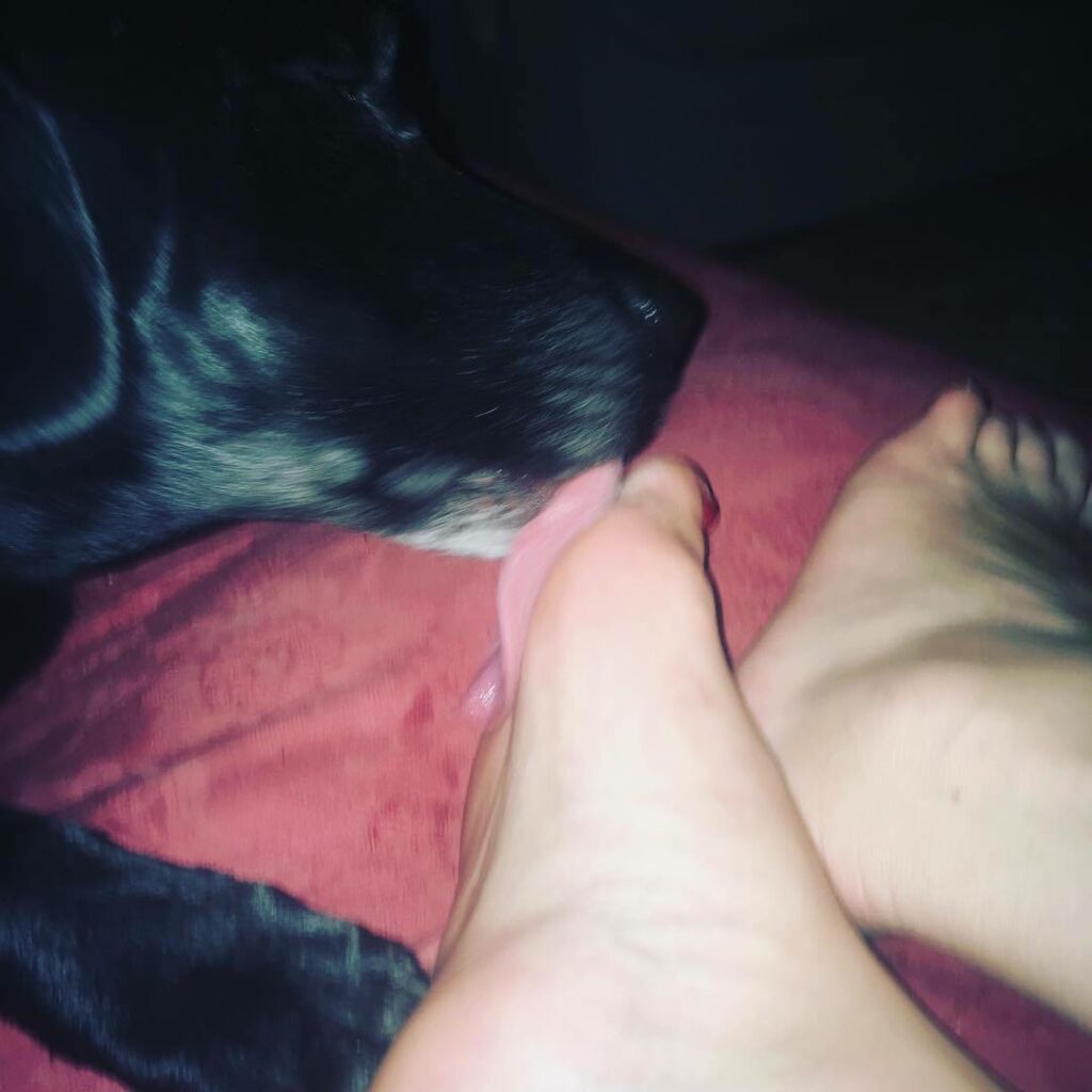 Anna Crilly Feet